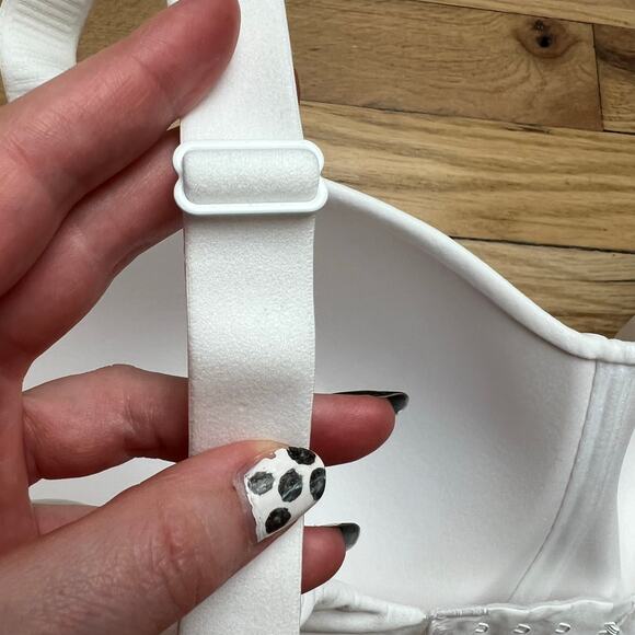 NEW TrueKind Women's 2XL Supportive Comfort Wireless Shaping Bra White Flaw - Picture 6 of 11